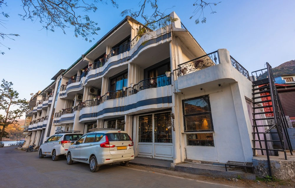 Hotel Lake Heritage - About Us Image - 2