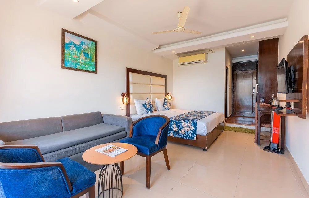 Why Short-Stay Travelers Approach Booking Differently at Hotel Lake Heritage