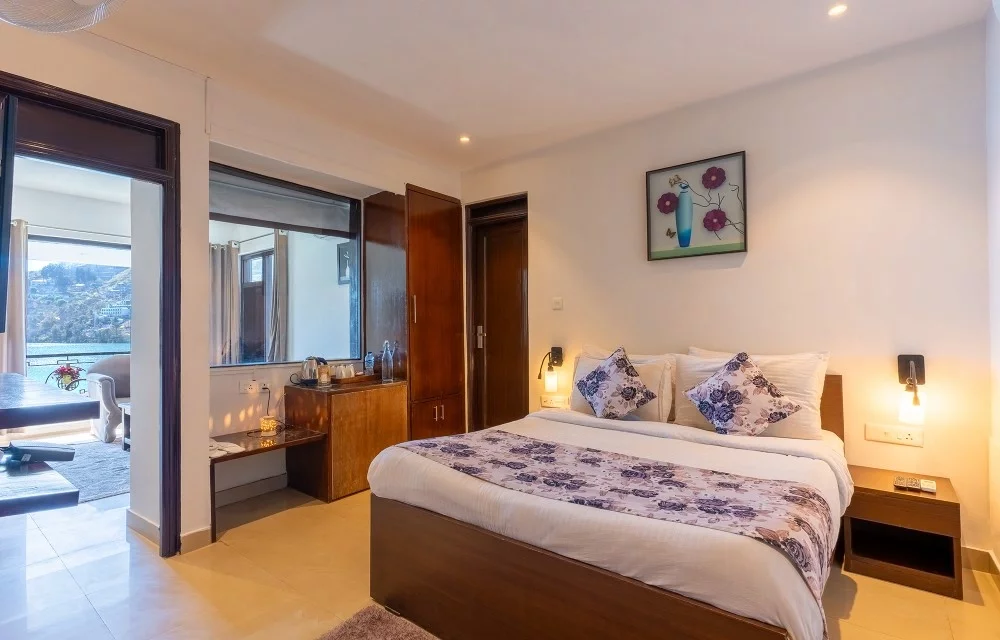 Hotel Lake Heritage