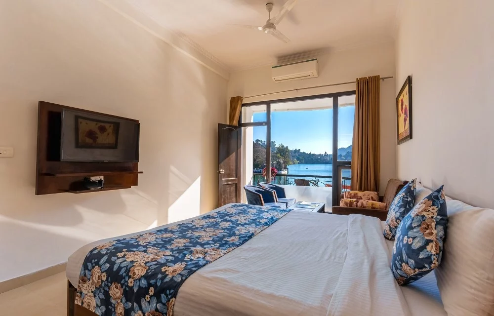 Hotel Lake Heritage