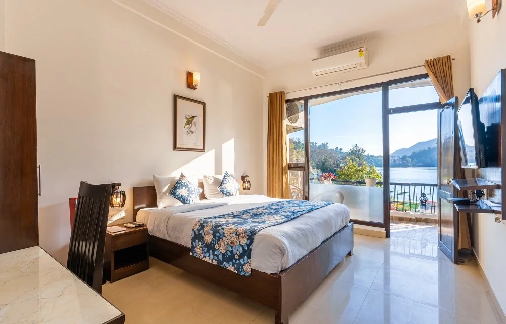 Hotel Lake Heritage