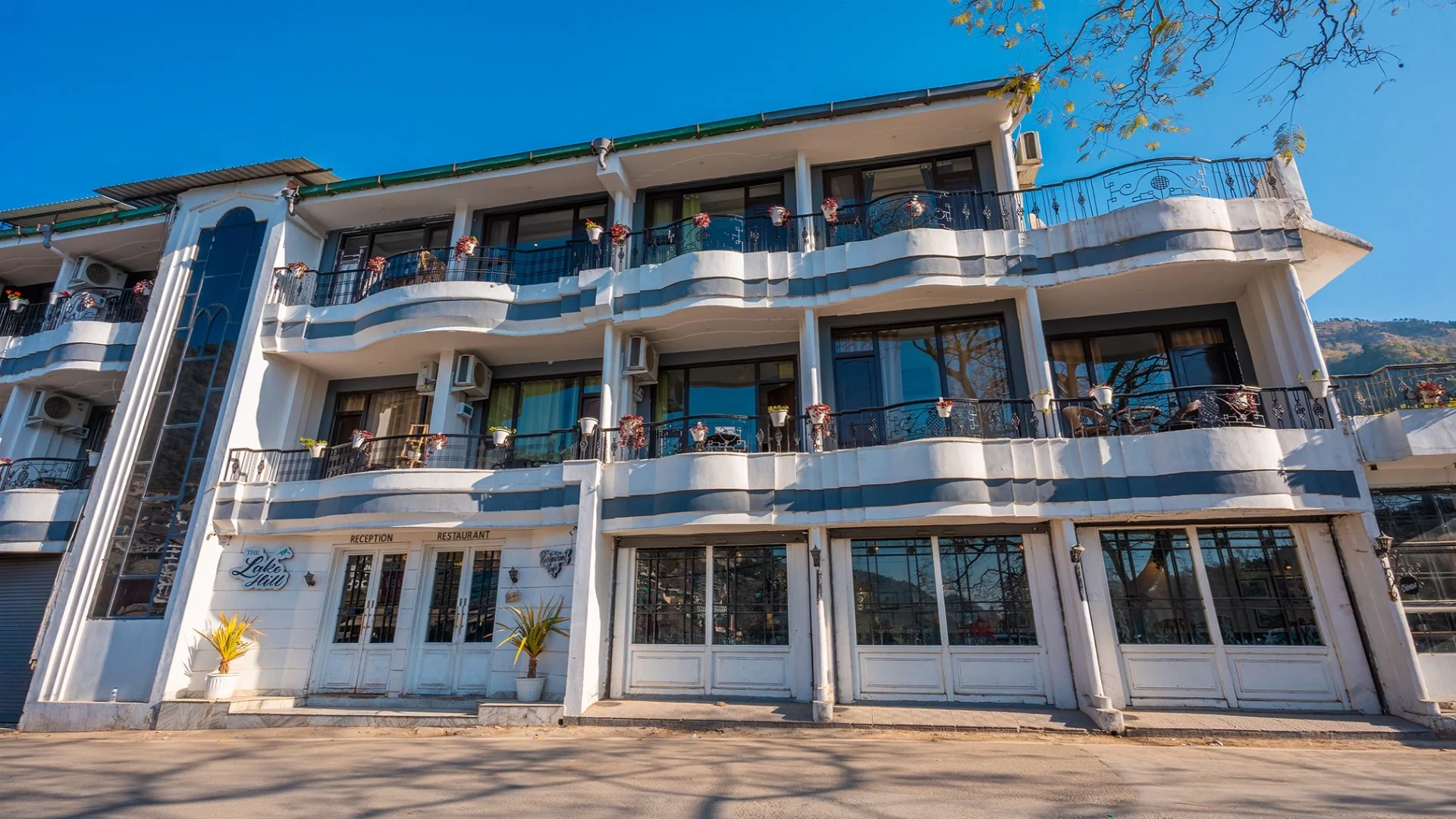 Hotel Lake Heritage